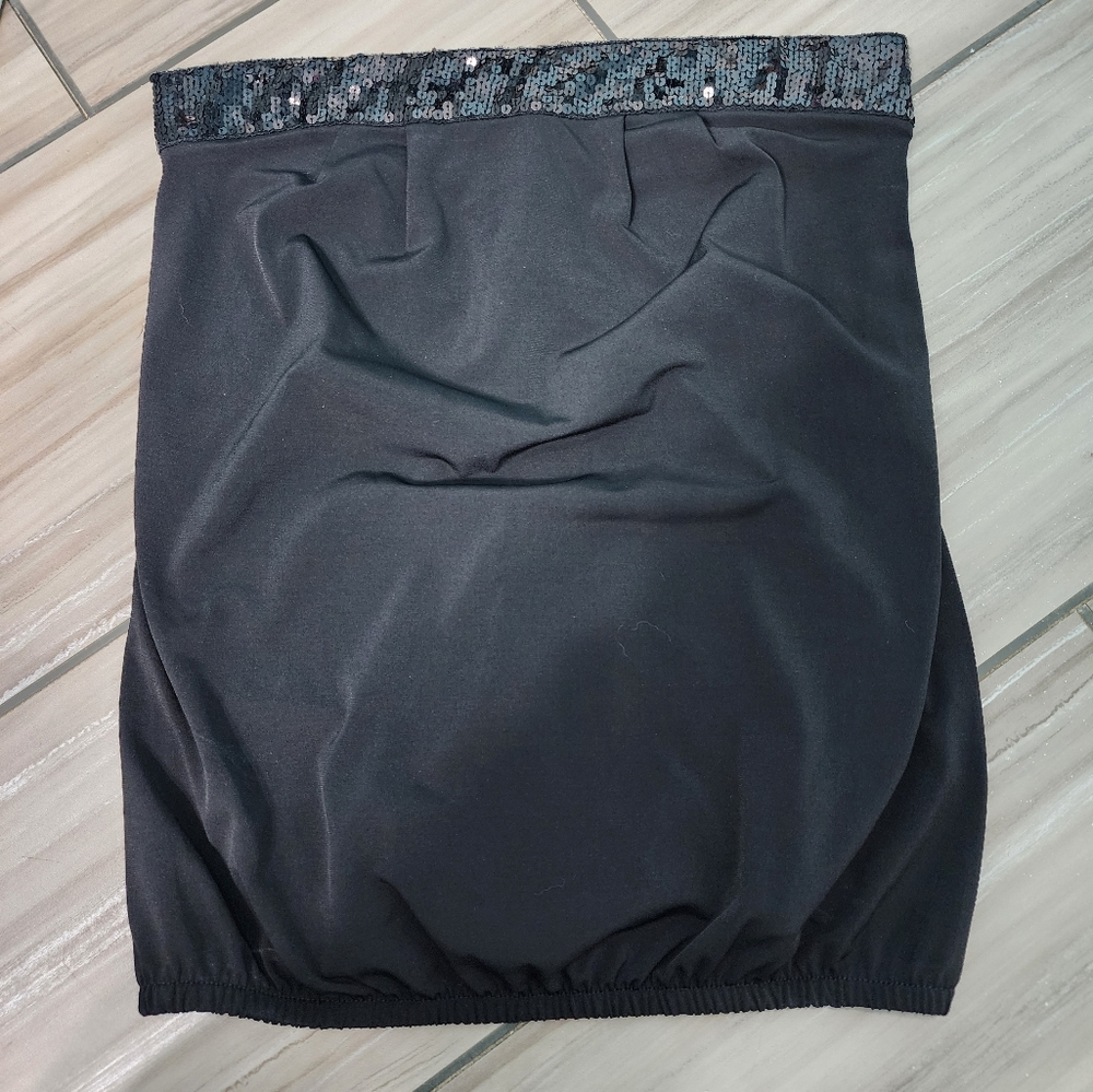 Small Black Strapless Top